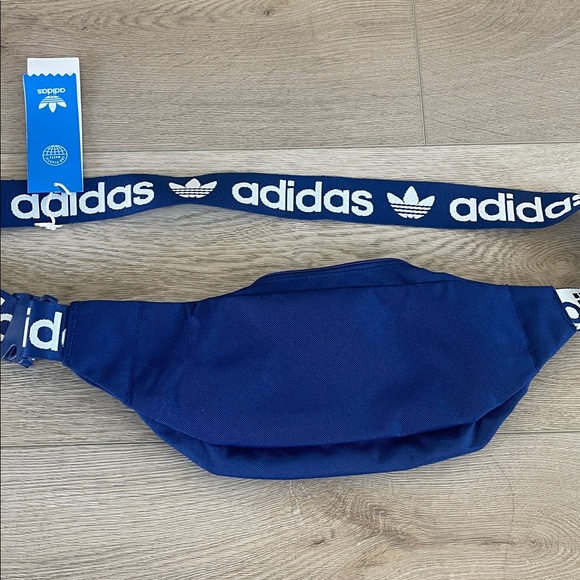 Adidas Navy Belt Bag with White Accents - Picture 4 of 4
